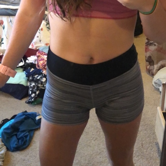 Under Armour Spandex - Picture 2 of 3